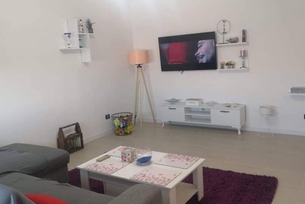 Sensation Blue Apartment Constanta Bagian luar foto