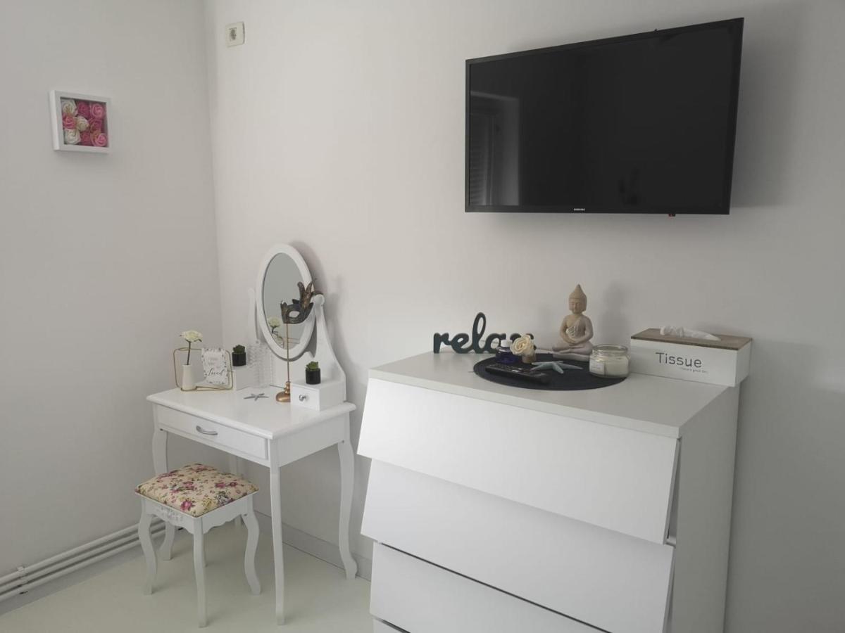 Sensation Blue Apartment Constanta Bagian luar foto